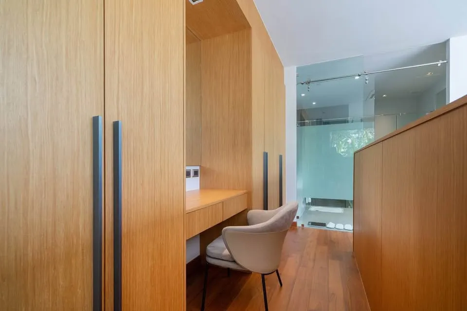 Property image - full photo 17