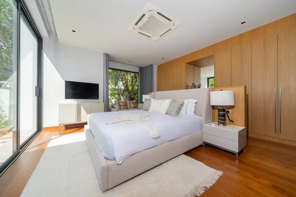 Property image - full photo 22