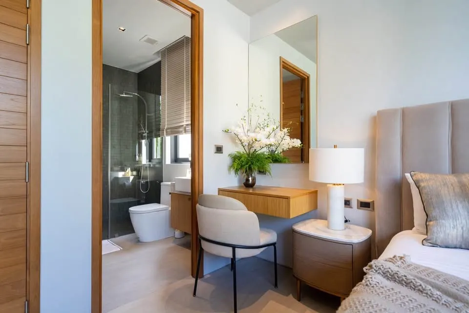 Property image - full photo 24