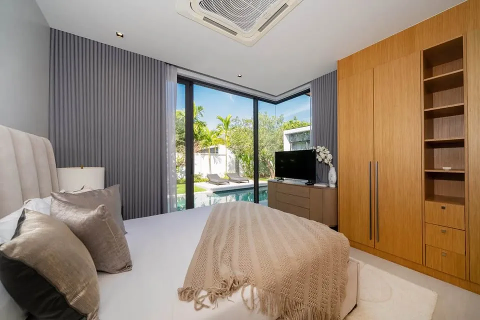 Property image - full photo 25