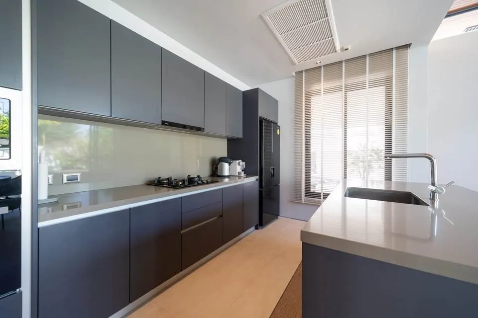 Property image - full photo 5