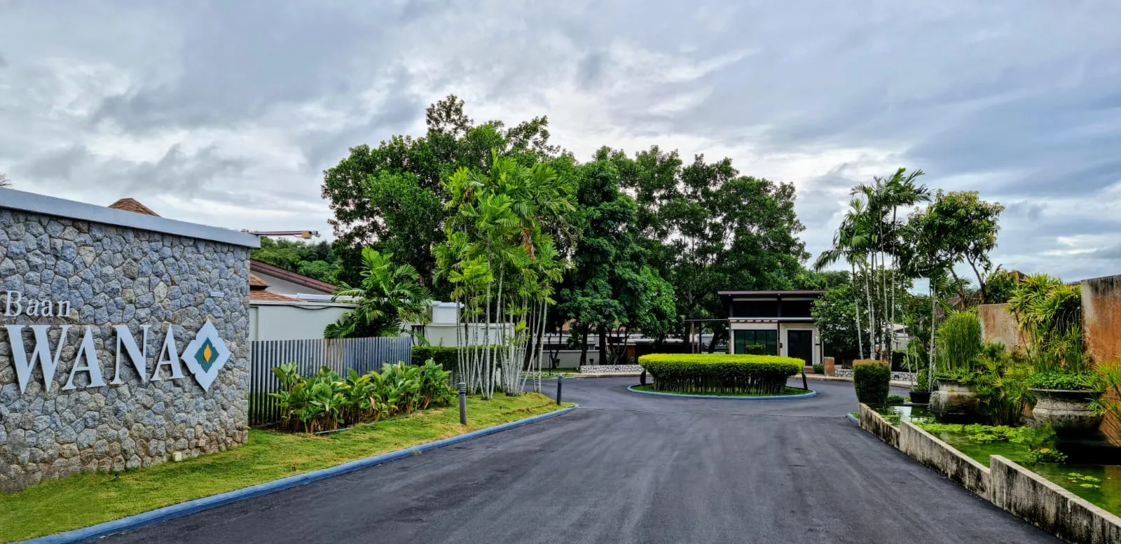 Property image - full photo 28