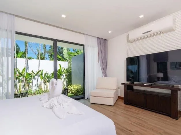 Property image - full photo 15