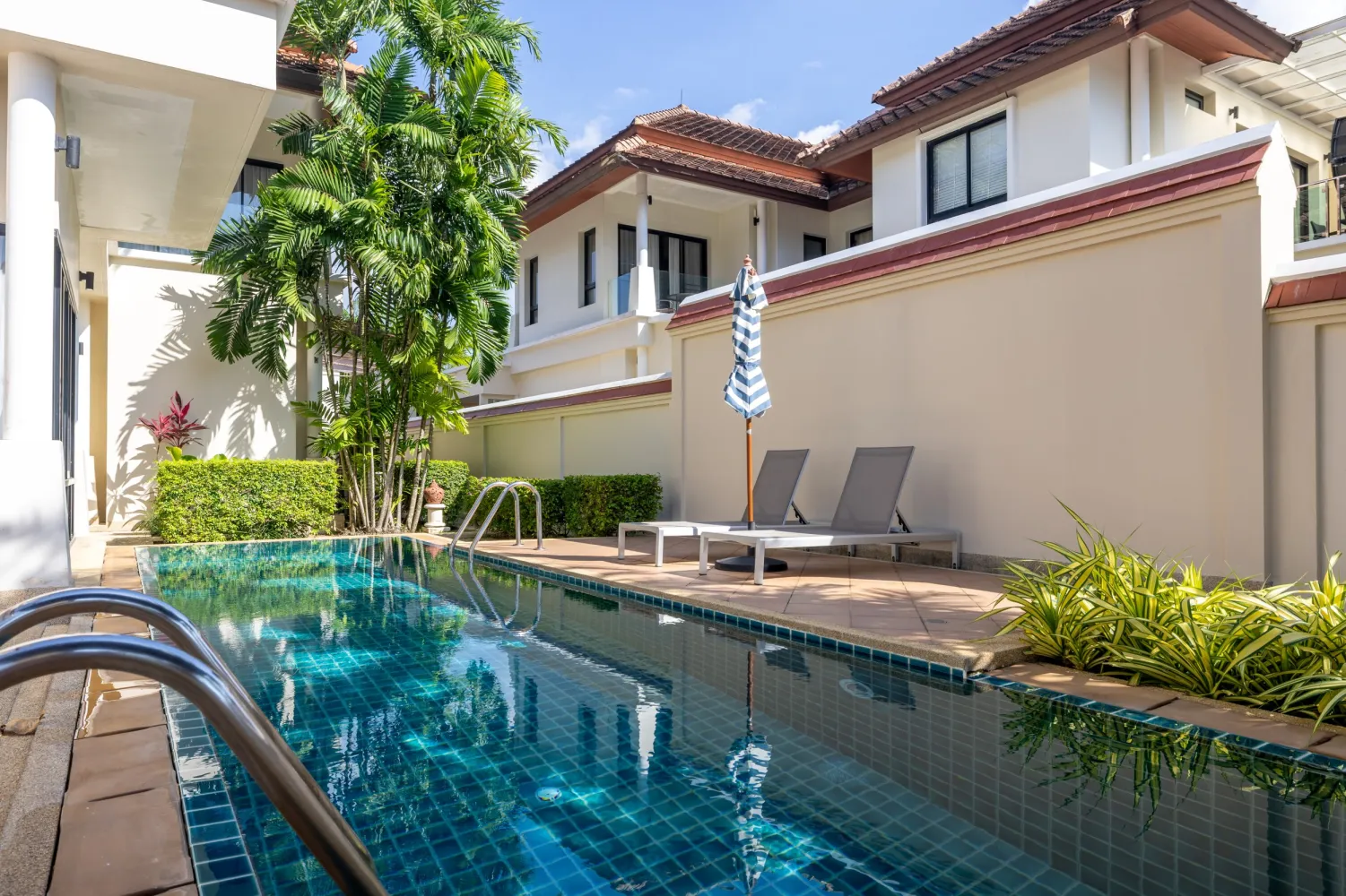 Property image - full photo 44