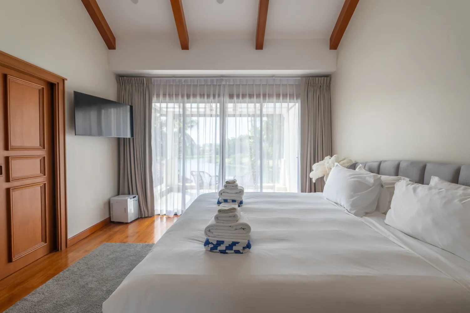 Property image - full photo 15