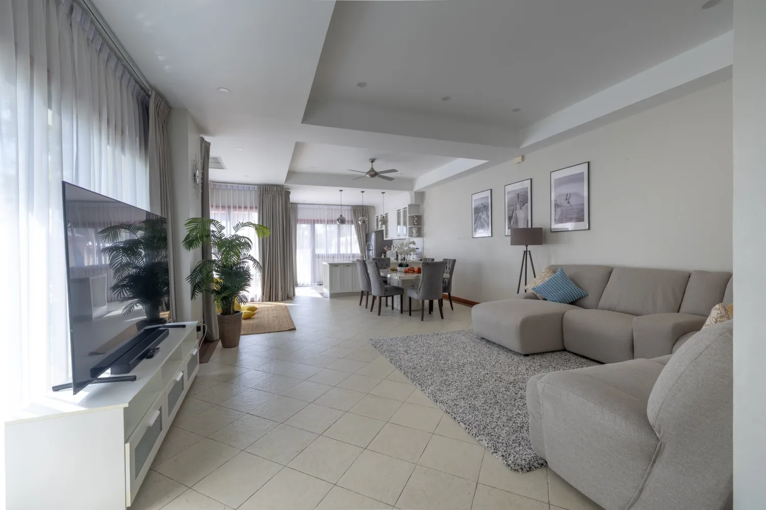 Property image - full photo 16