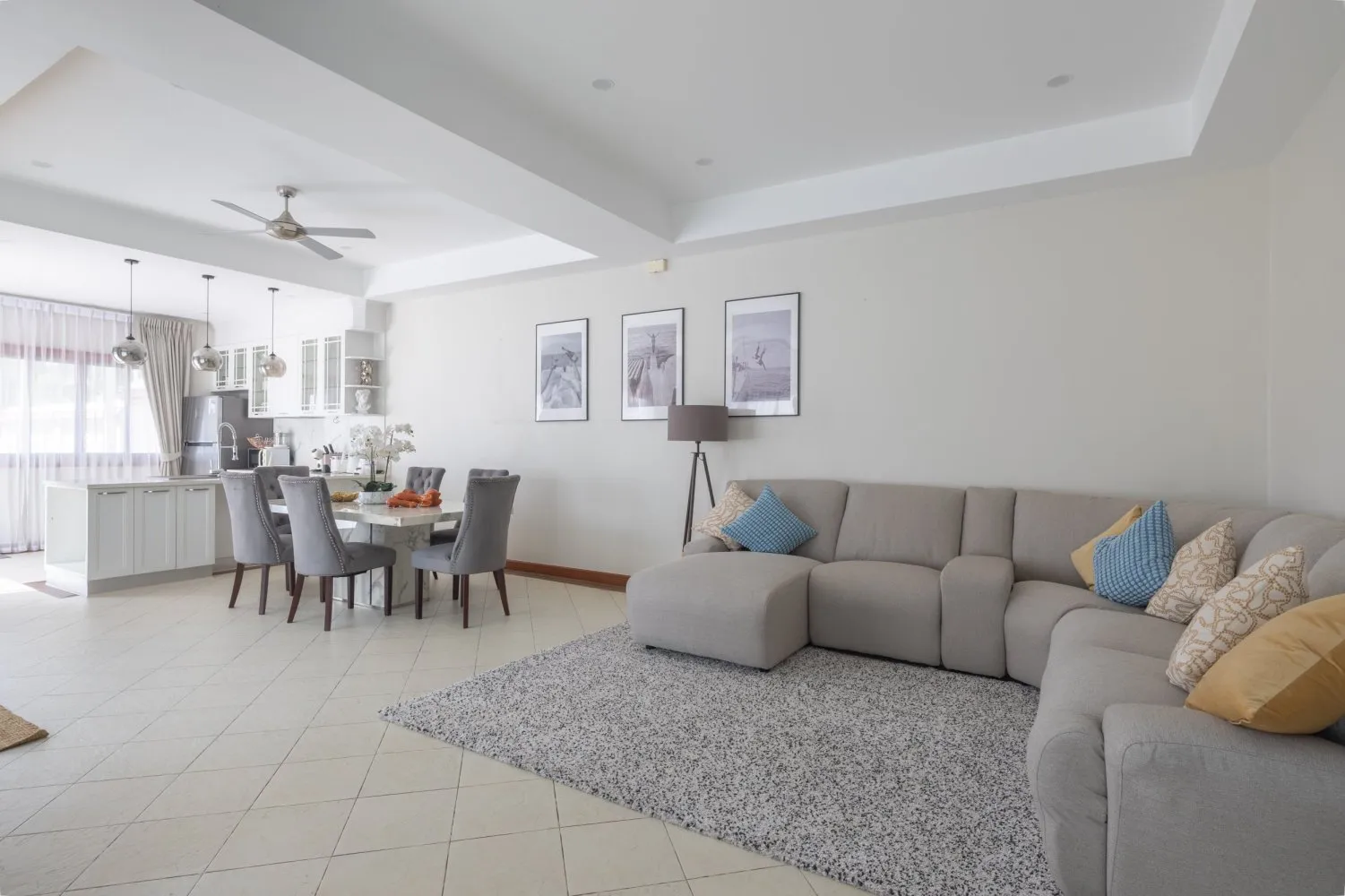 Property image - full photo 3