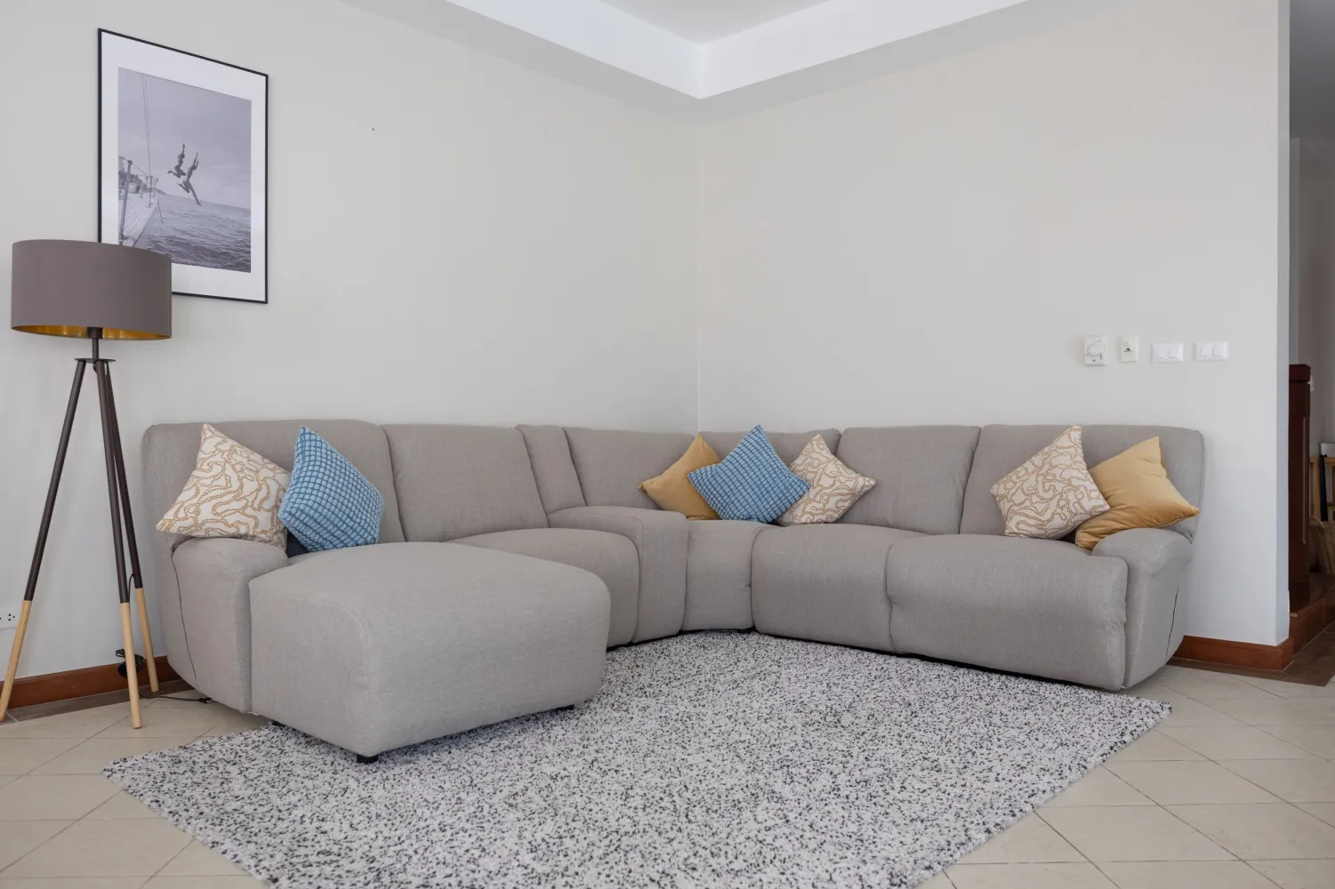 Property image - full photo 27