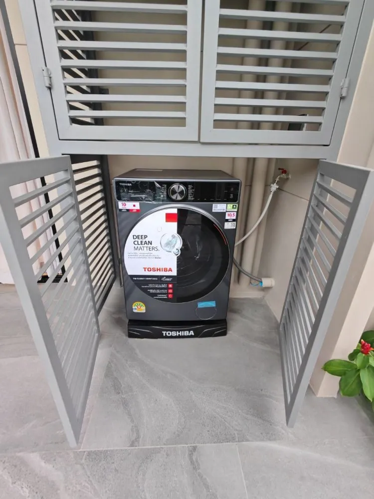 Property image - full photo 11