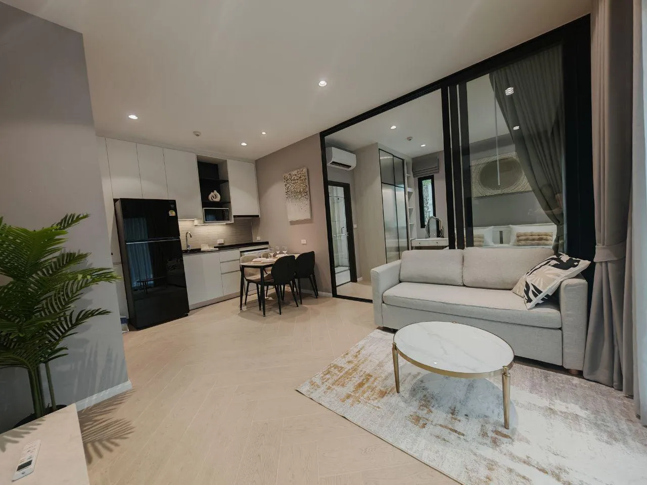 Property image - full photo 1