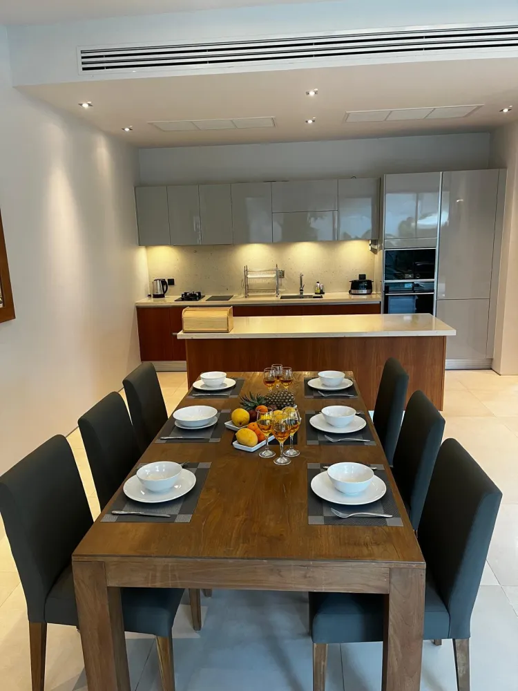 Property image - full photo 5