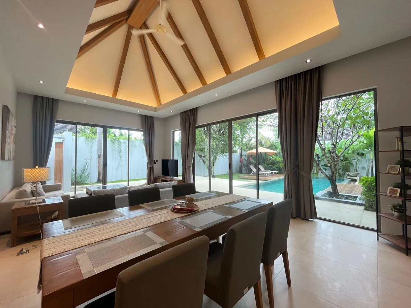 Property image - full photo 3
