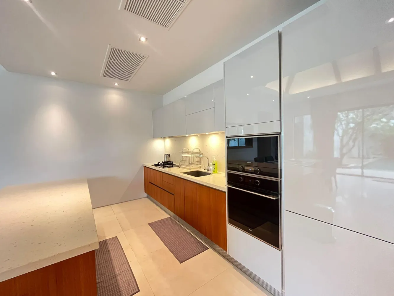 Property image - full photo 6