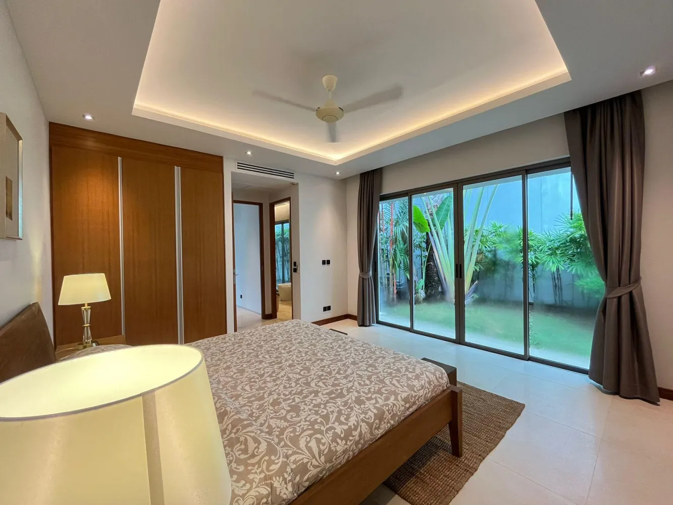 Property image - full photo 11