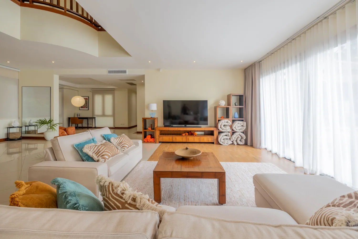 Property image - full photo 10