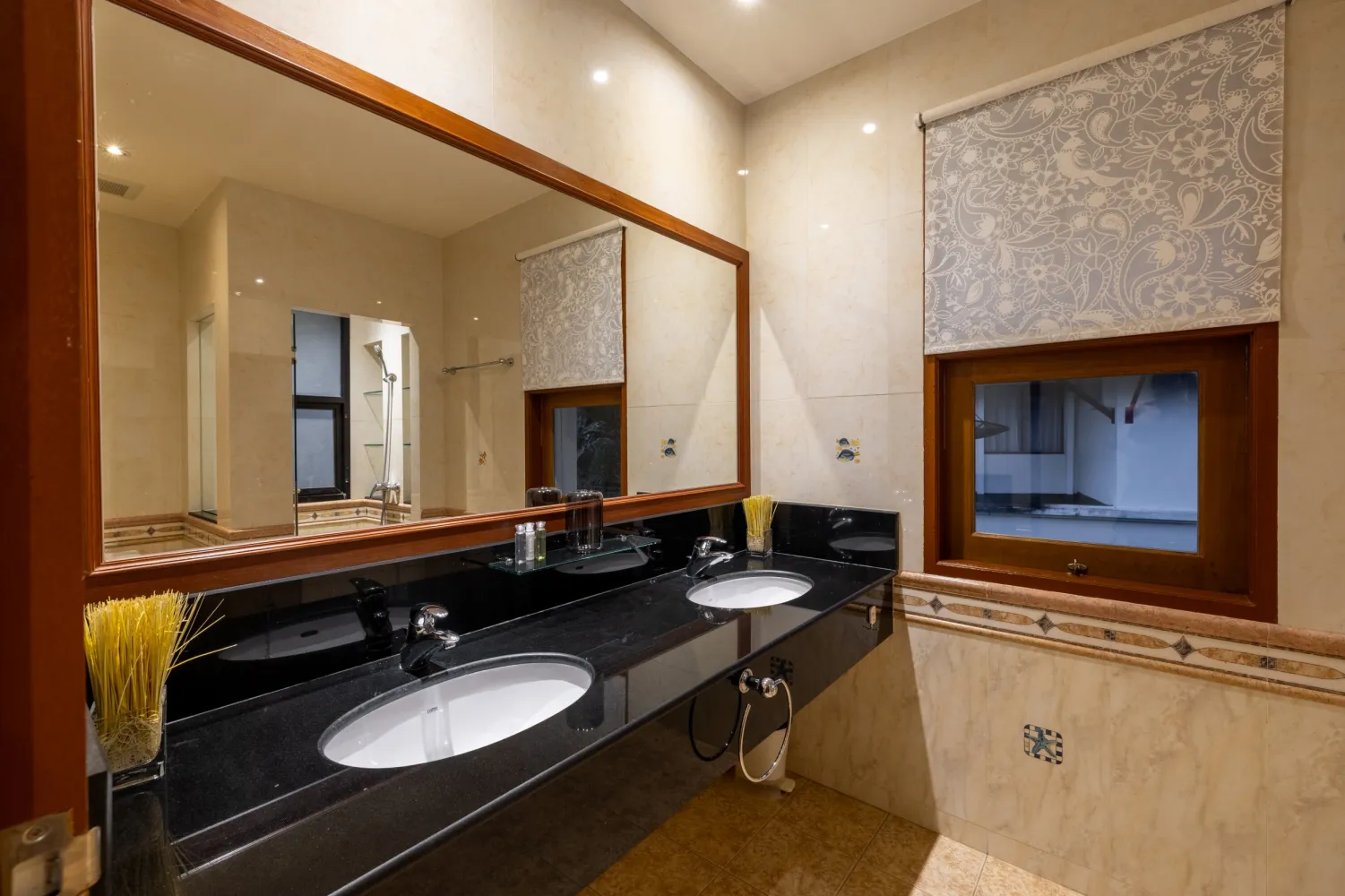 Property image - full photo 34