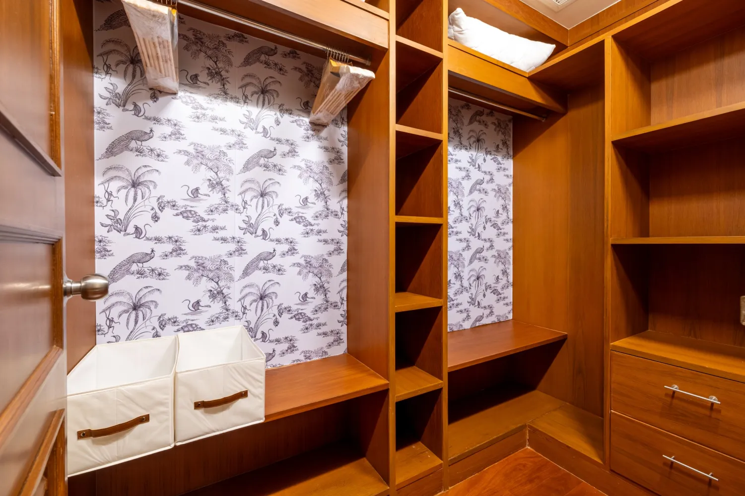 Property image - full photo 36