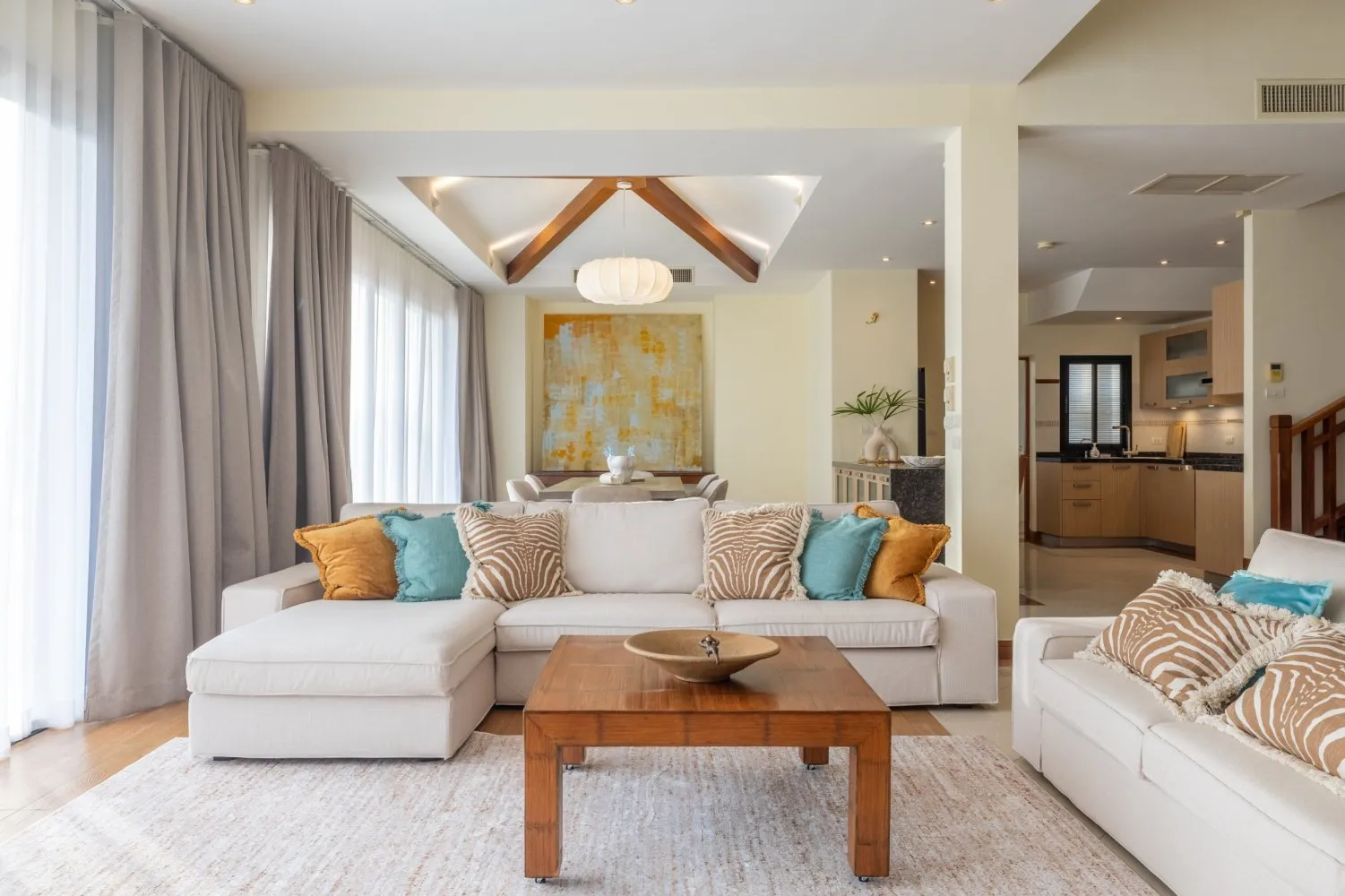 Property image - full photo 8