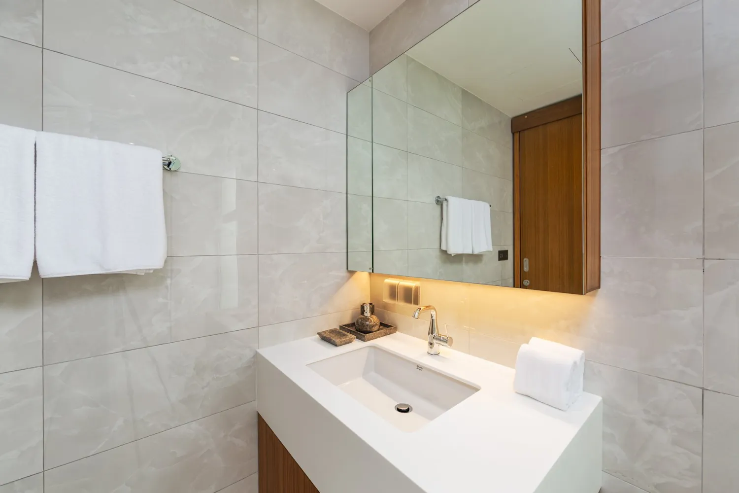 Property image - full photo 31