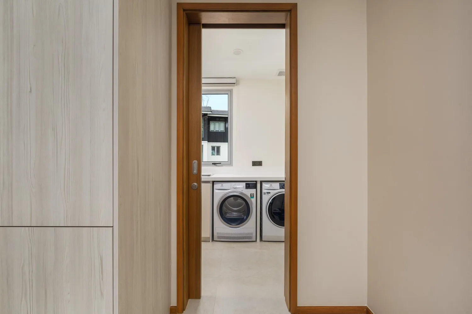 Property image - full photo 39