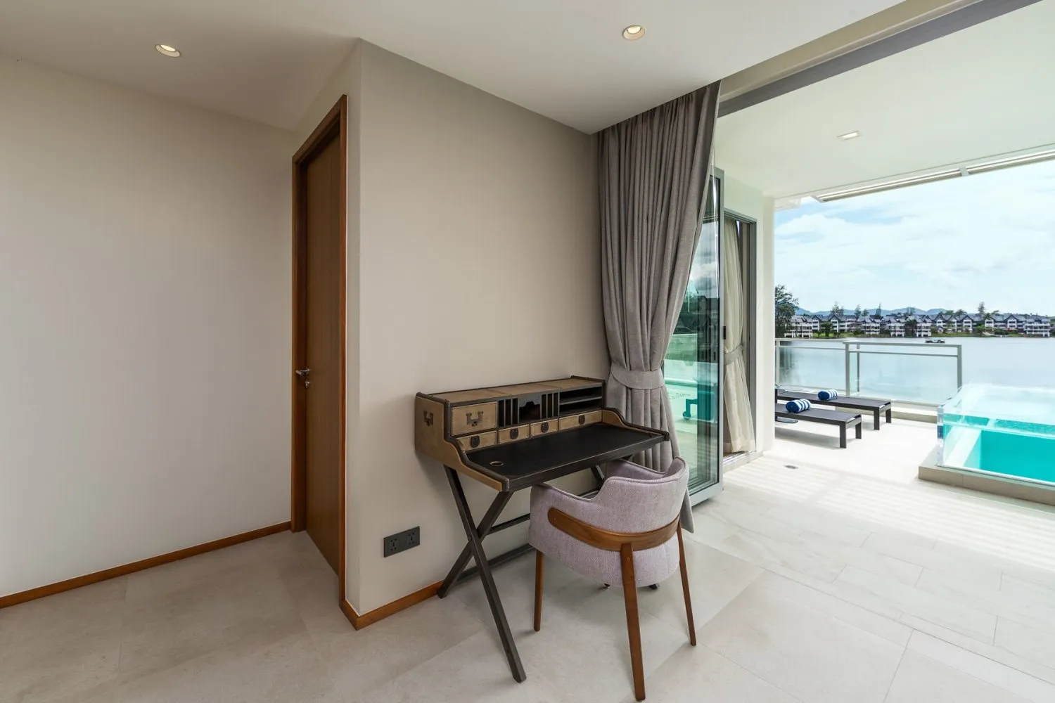 Property image - full photo 27