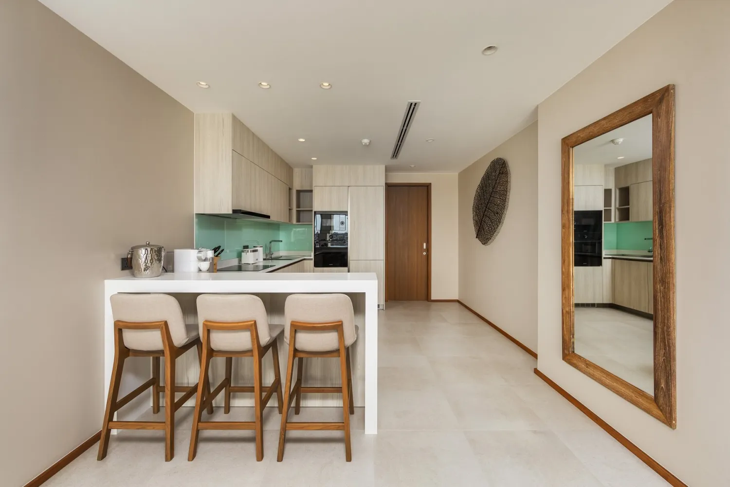 Property image - full photo 4