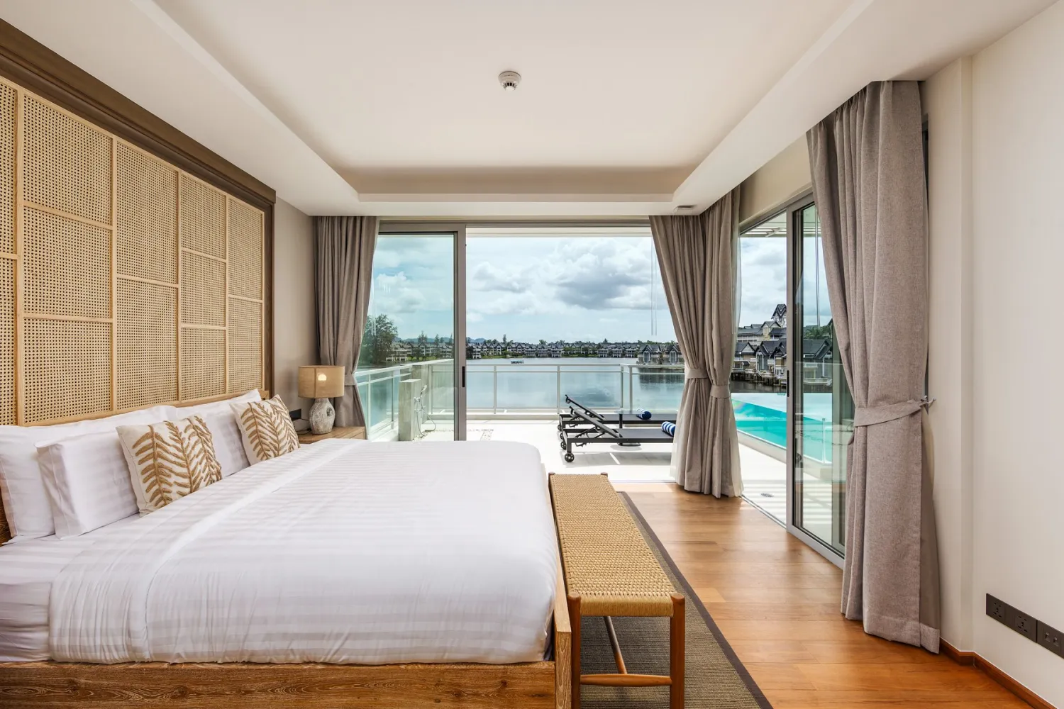 Property image - full photo 20