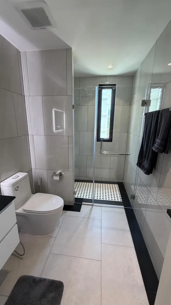 Property image - full photo 8