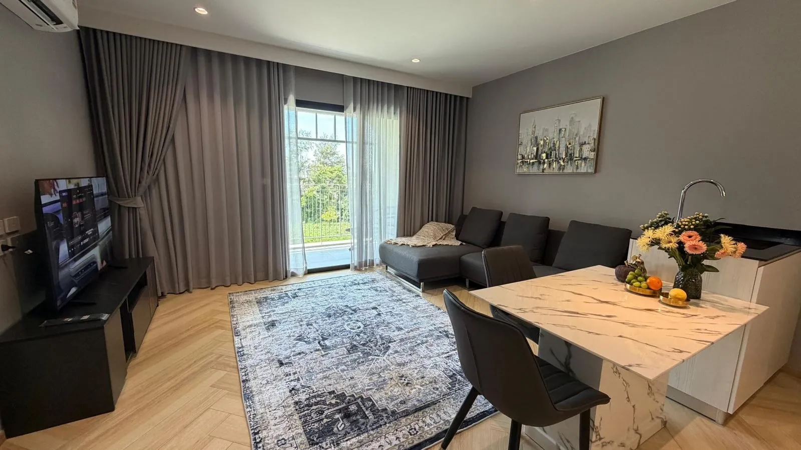 Property image - full photo 13