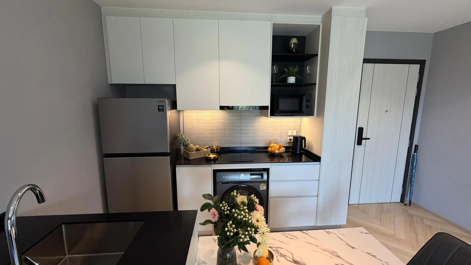 Property image - full photo 3