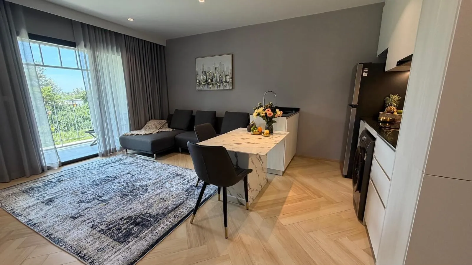 Property image - full photo 4