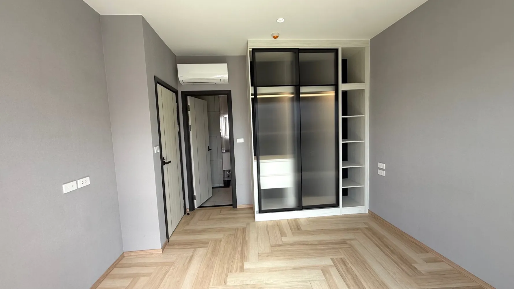 Property image - full photo 24