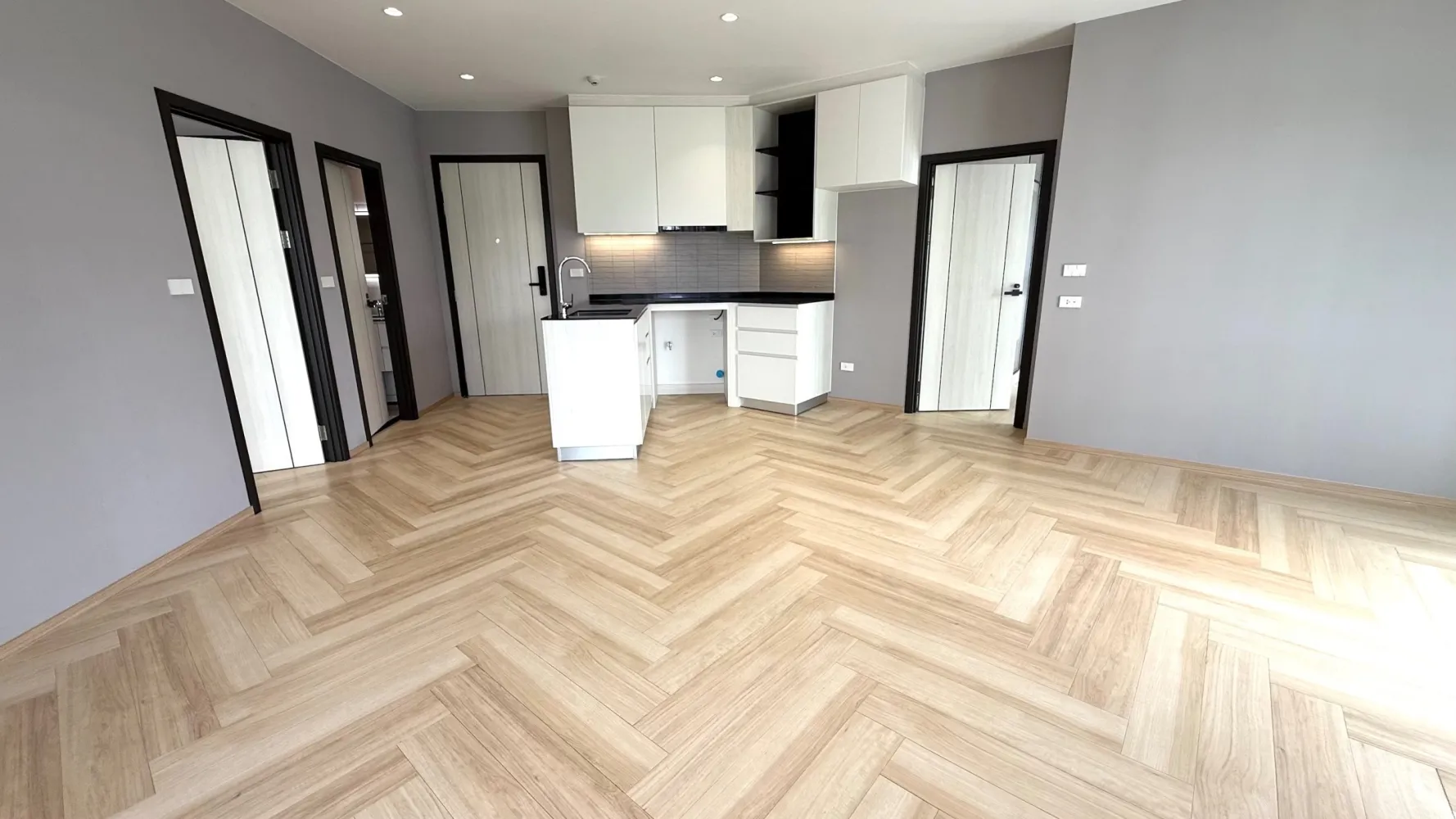 Property image - full photo 19