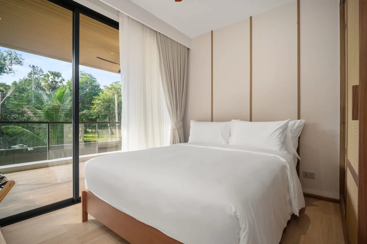Property image - full photo 15