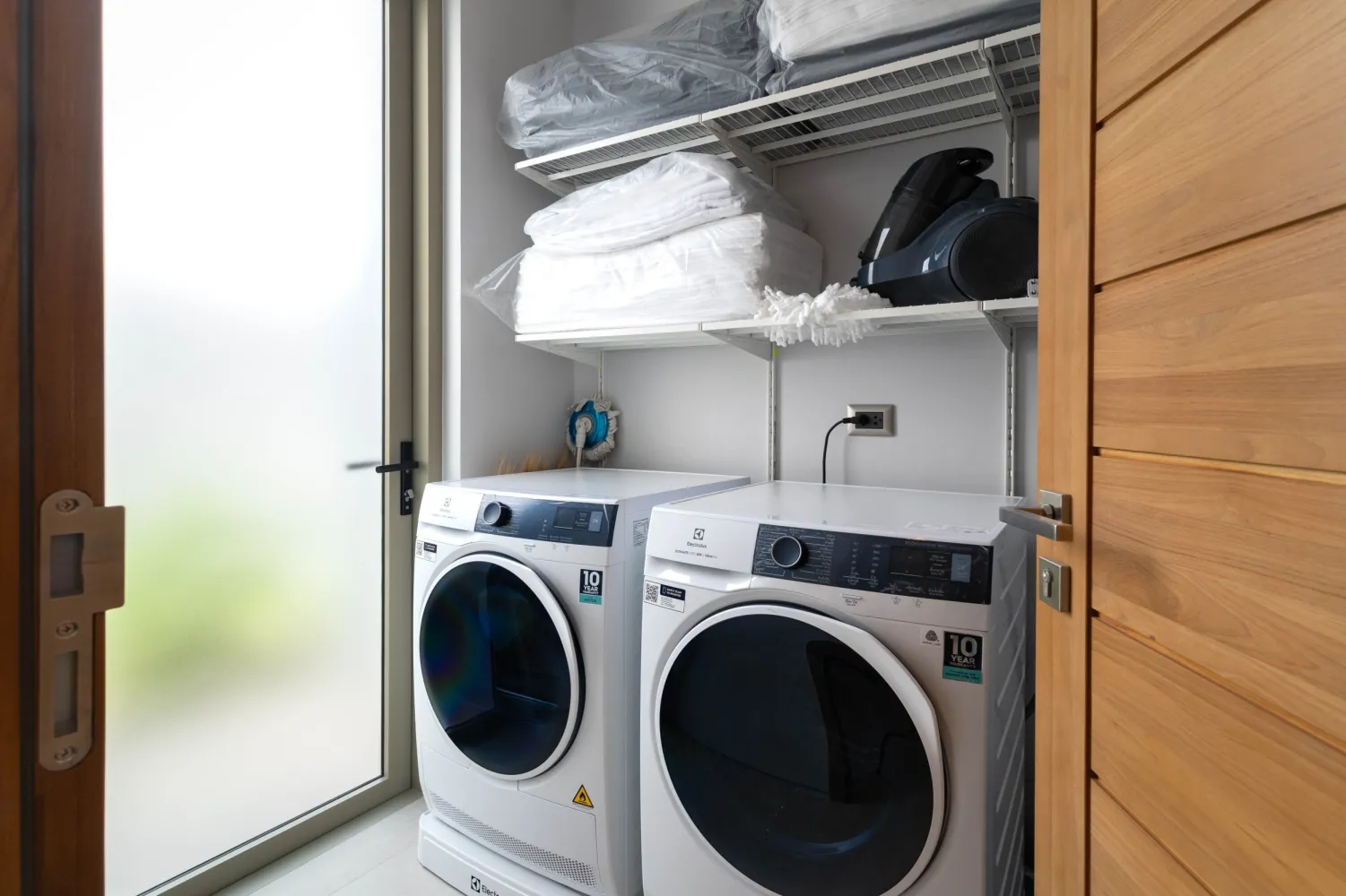 Property image - full photo 14