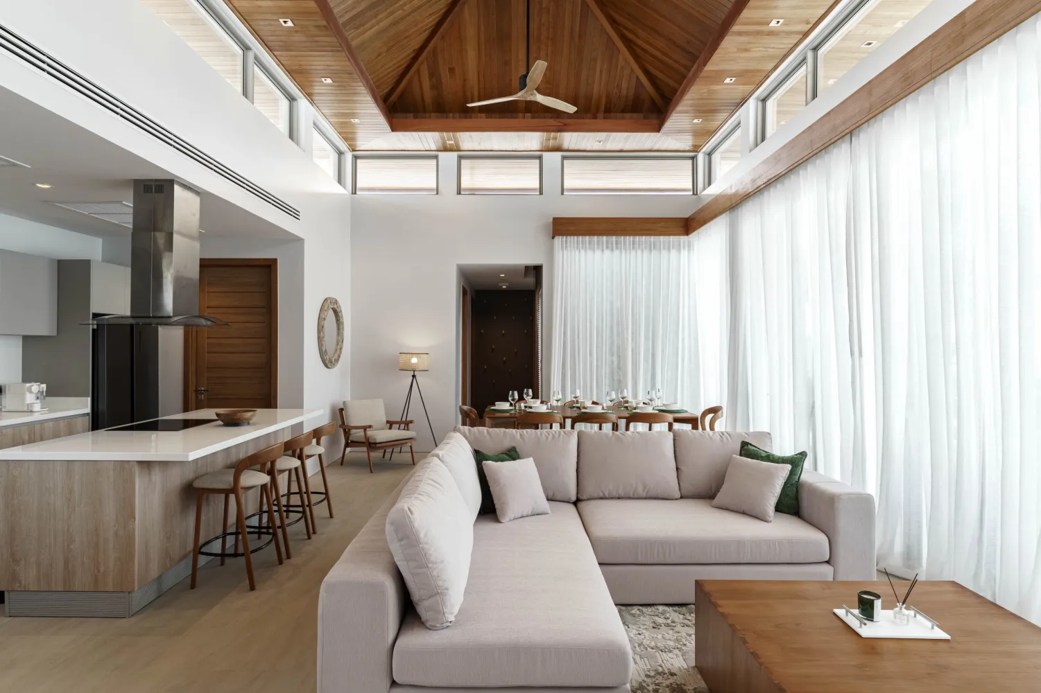 Property image - full photo 3
