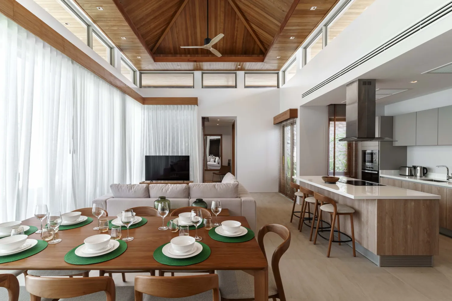 Property image - full photo 5
