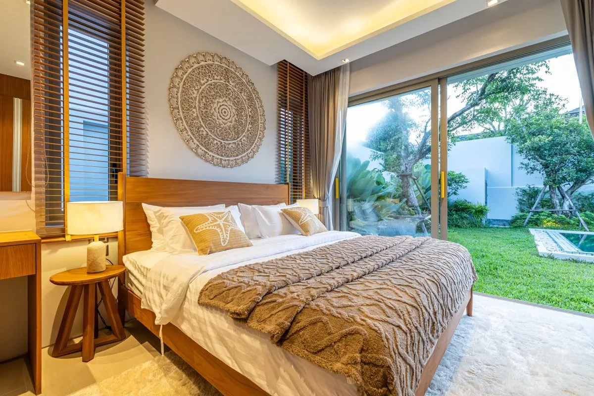 Property image - full photo 12