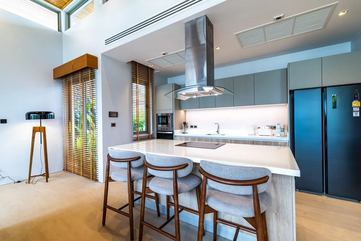 Property image - full photo 5