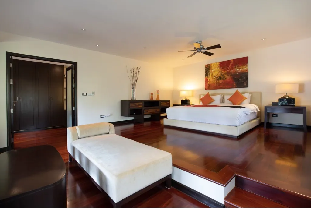 Property image - full photo 10
