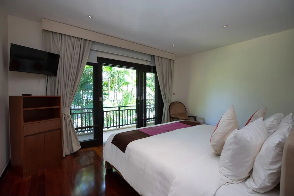 Property image - full photo 15