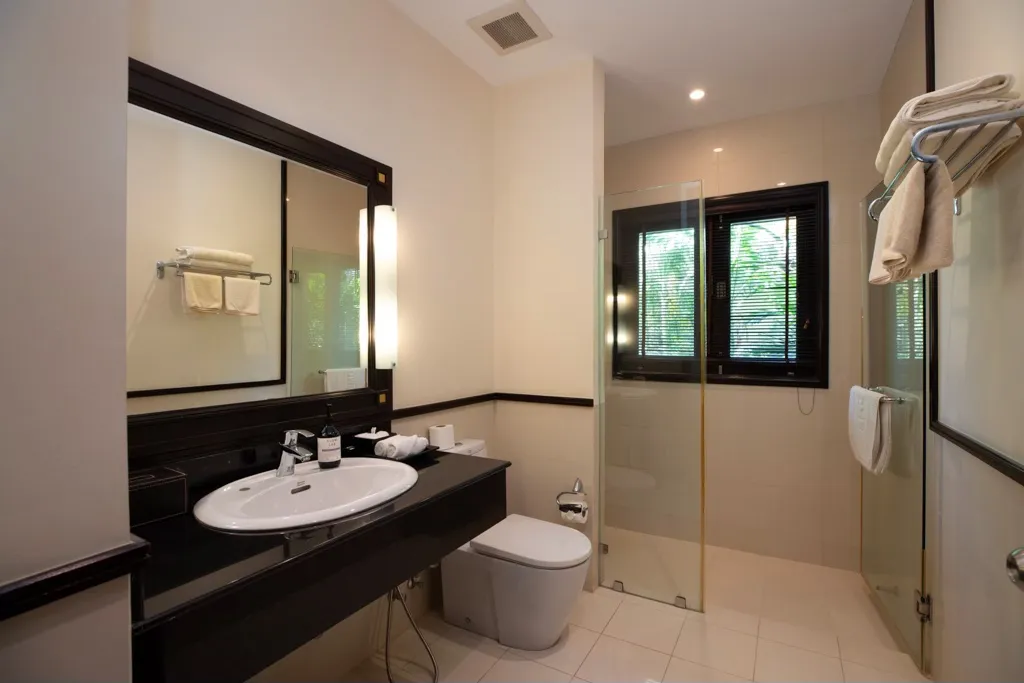 Property image - full photo 16