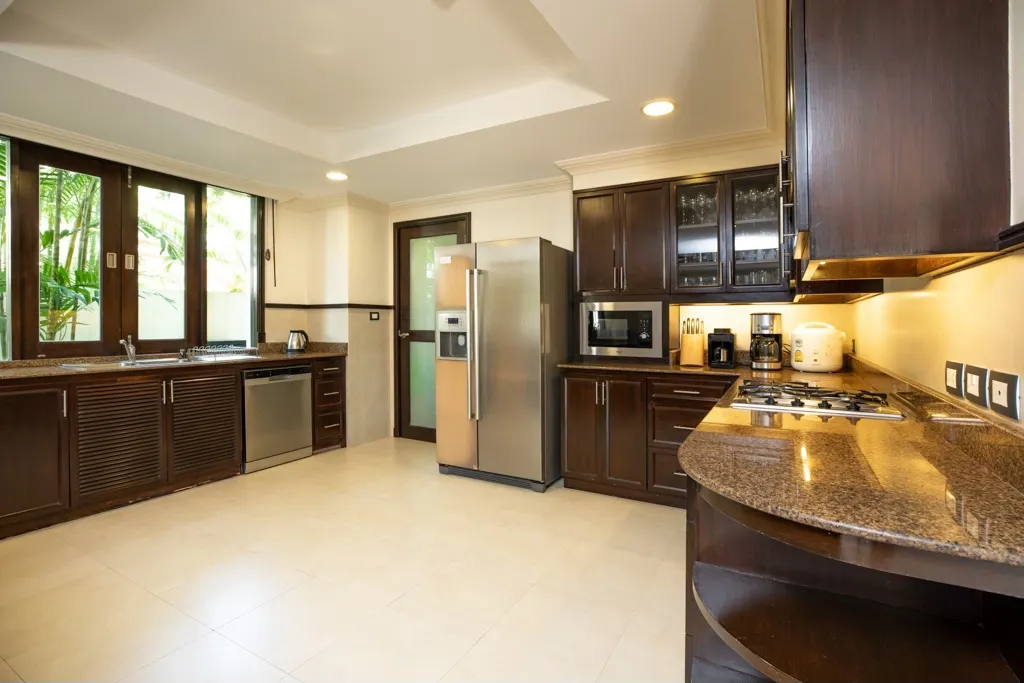 Property image - full photo 8