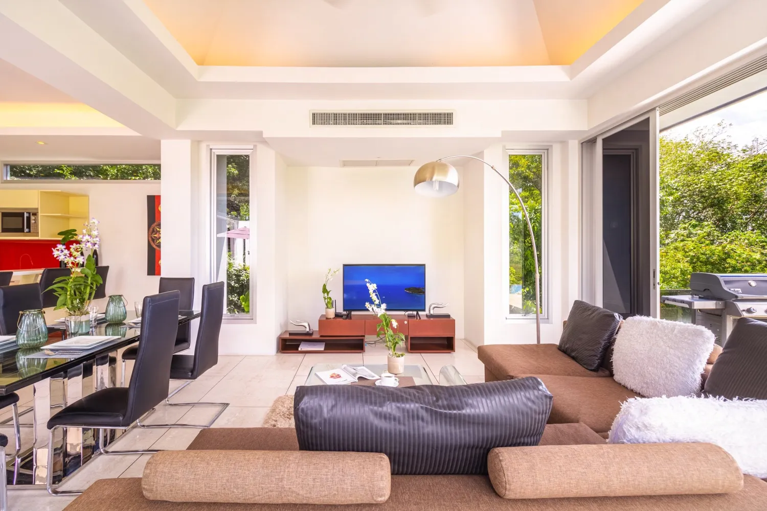 Property image - full photo 6