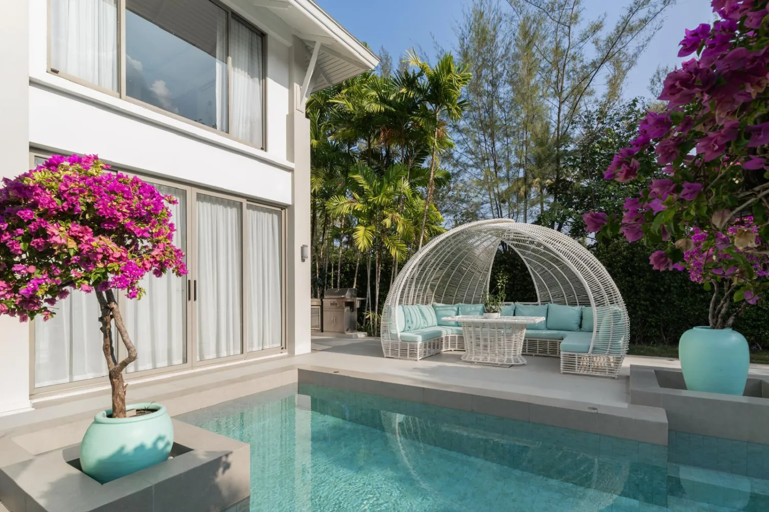 Property image - full photo 1