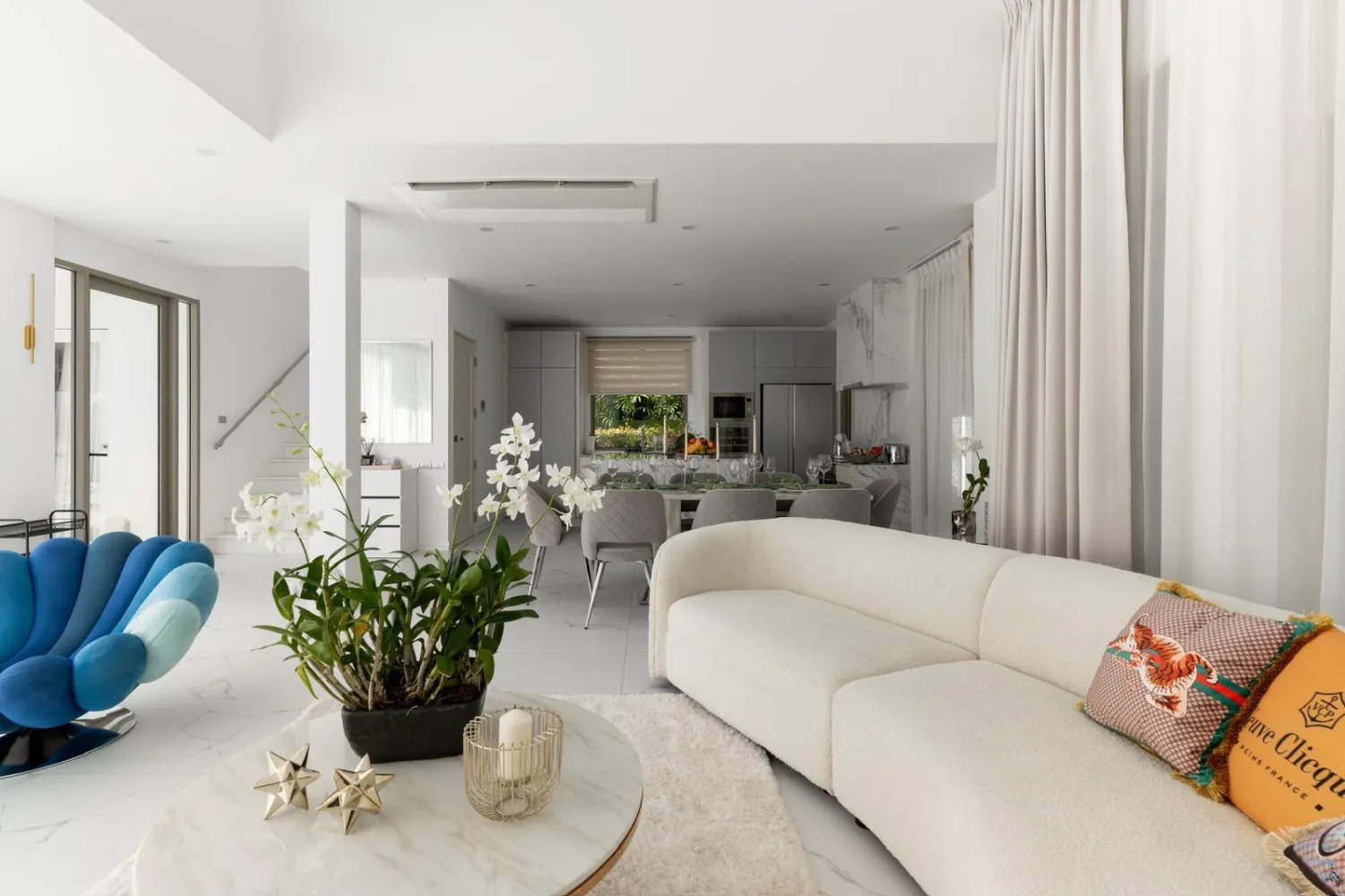 Property image - full photo 9