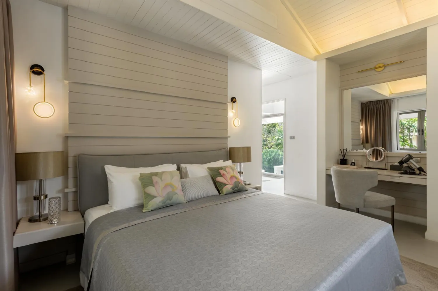 Property image - full photo 18