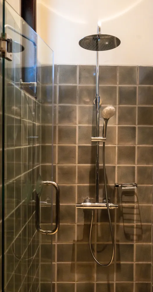 Property image - full photo 32