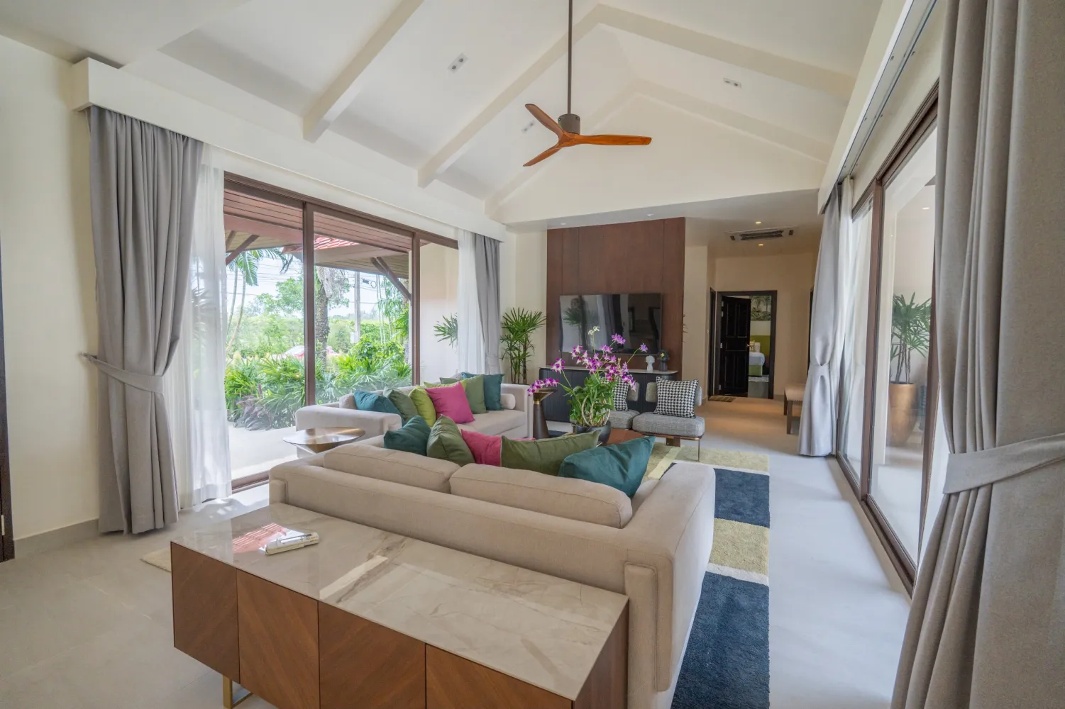 Property image - full photo 5