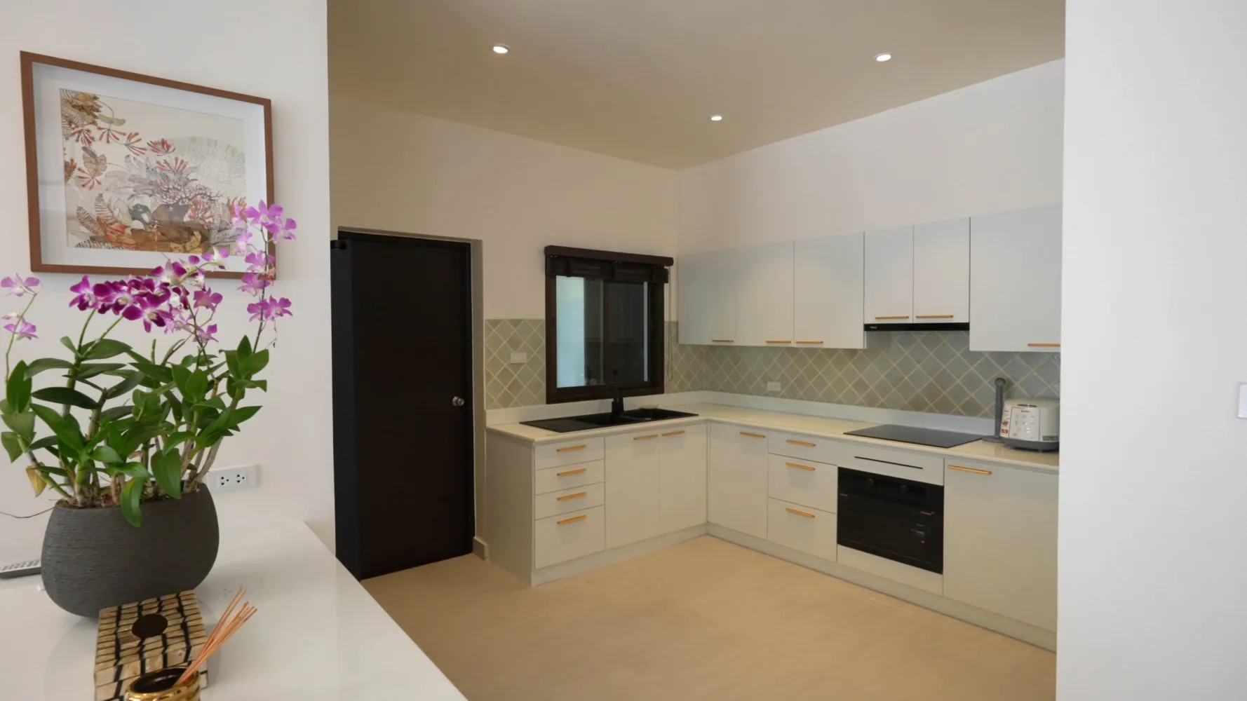 Property image - full photo 7